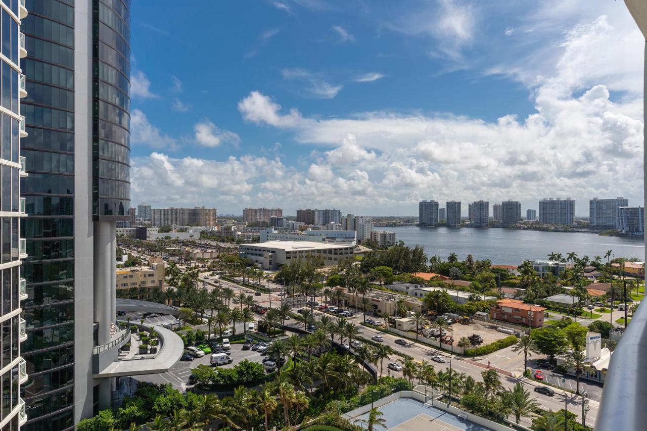 Appartement Sunny Isles 1Bdr Sea View And Pool à Miami Beach Extérieur photo